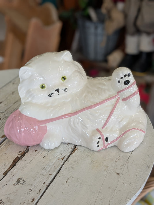 Ceramic sassy kitty