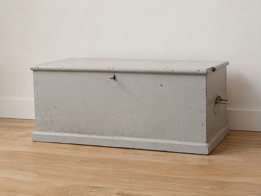 Pine painted blanket box