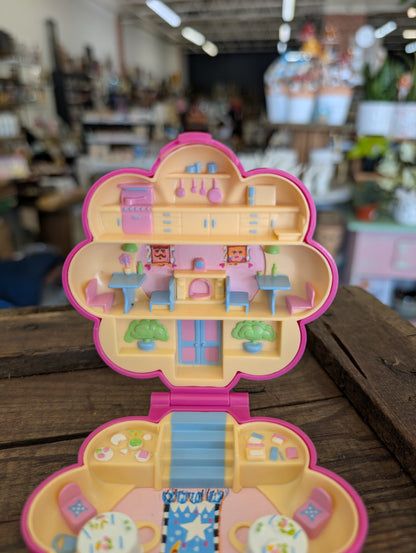 Mr. Fry's restaurant Polly Pocket