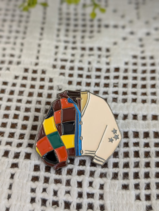 Haylor Cardigan pin