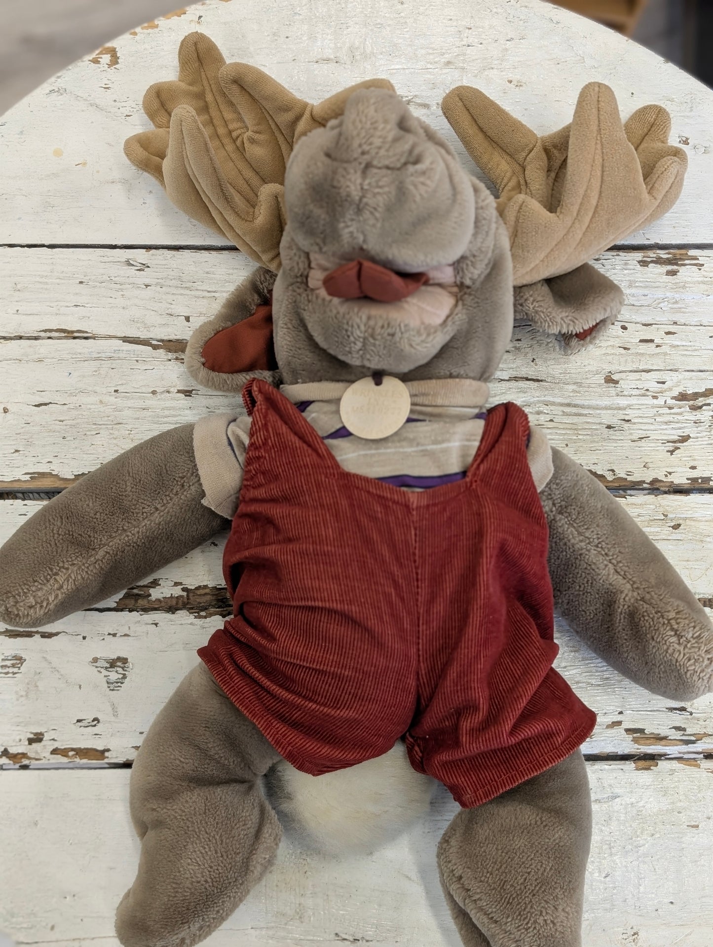 Wrinkles moose puppet