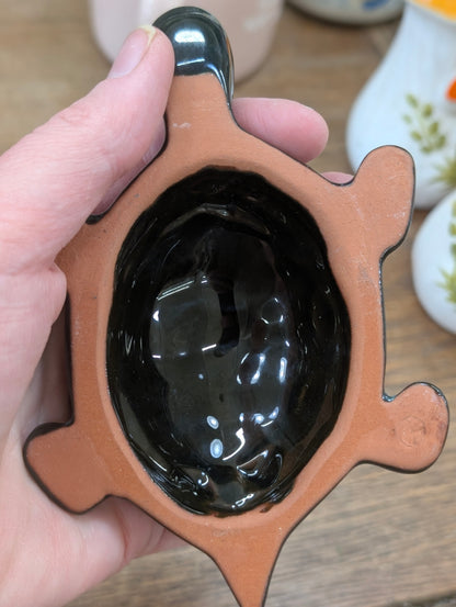 Turtle pottery