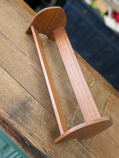 Wooden book rack 24"