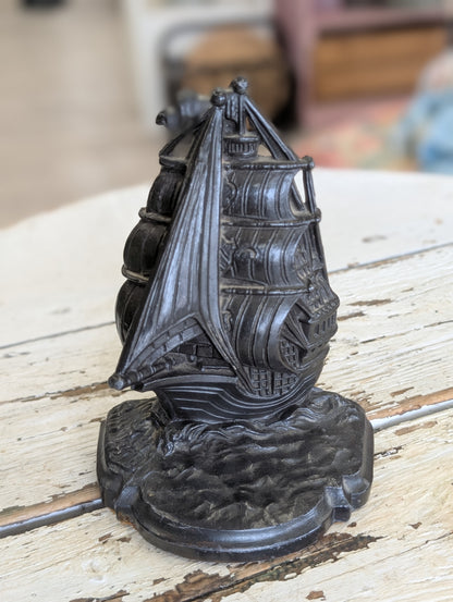Ship bookend