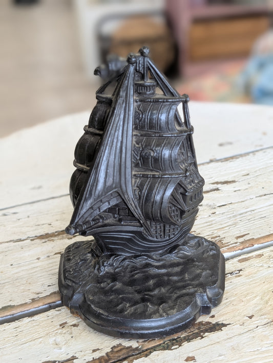 Ship bookend