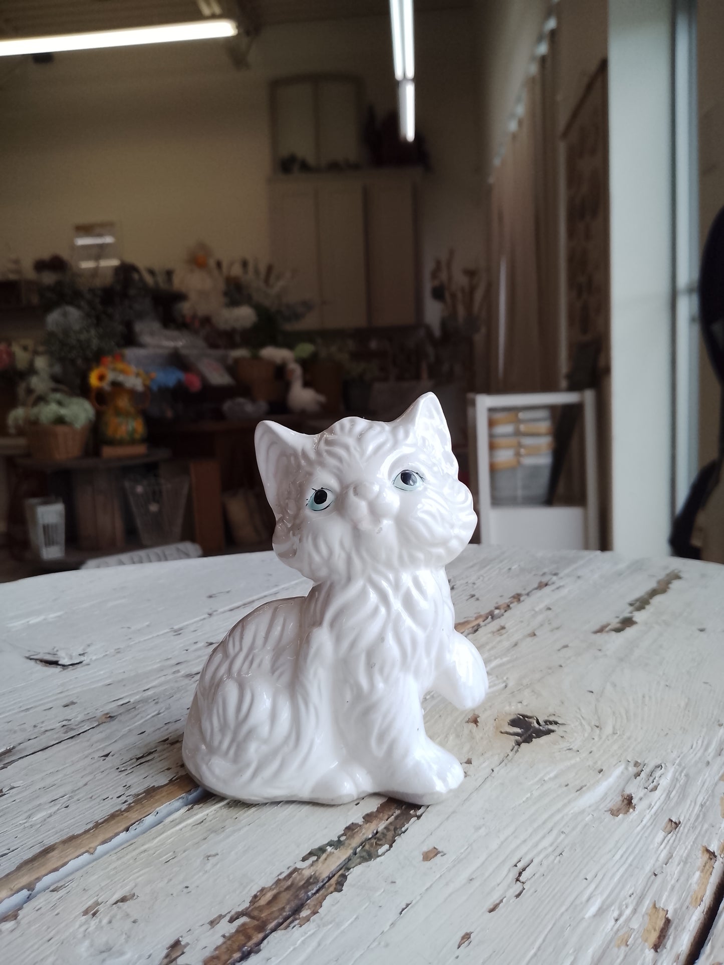 Ceramic White Kitten