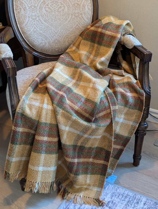 Munrospum wool blanket