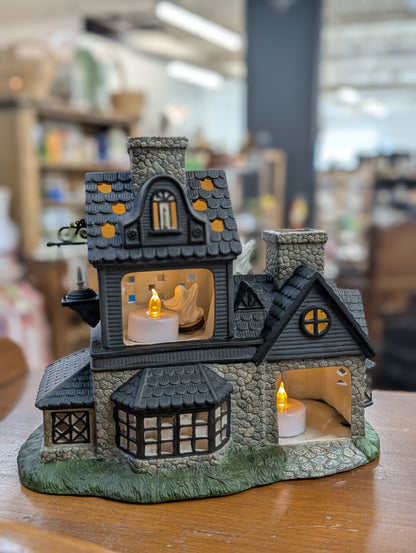 Haunted house Tealight House