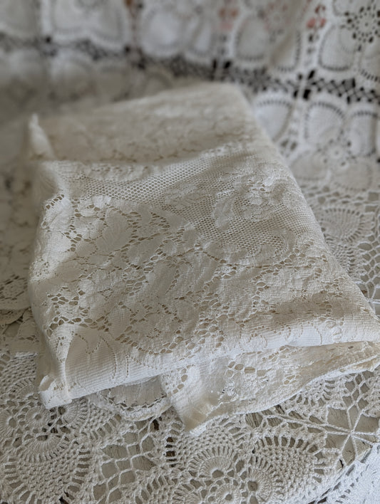 Crochet table cloth