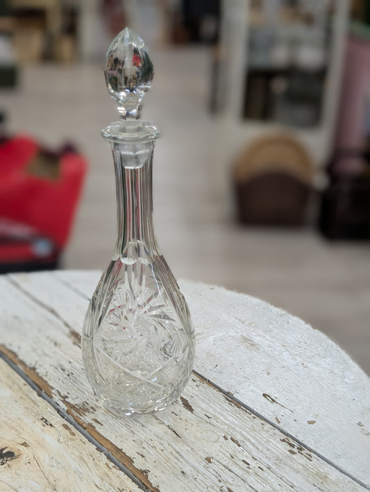 Pinwheel liquor decanter