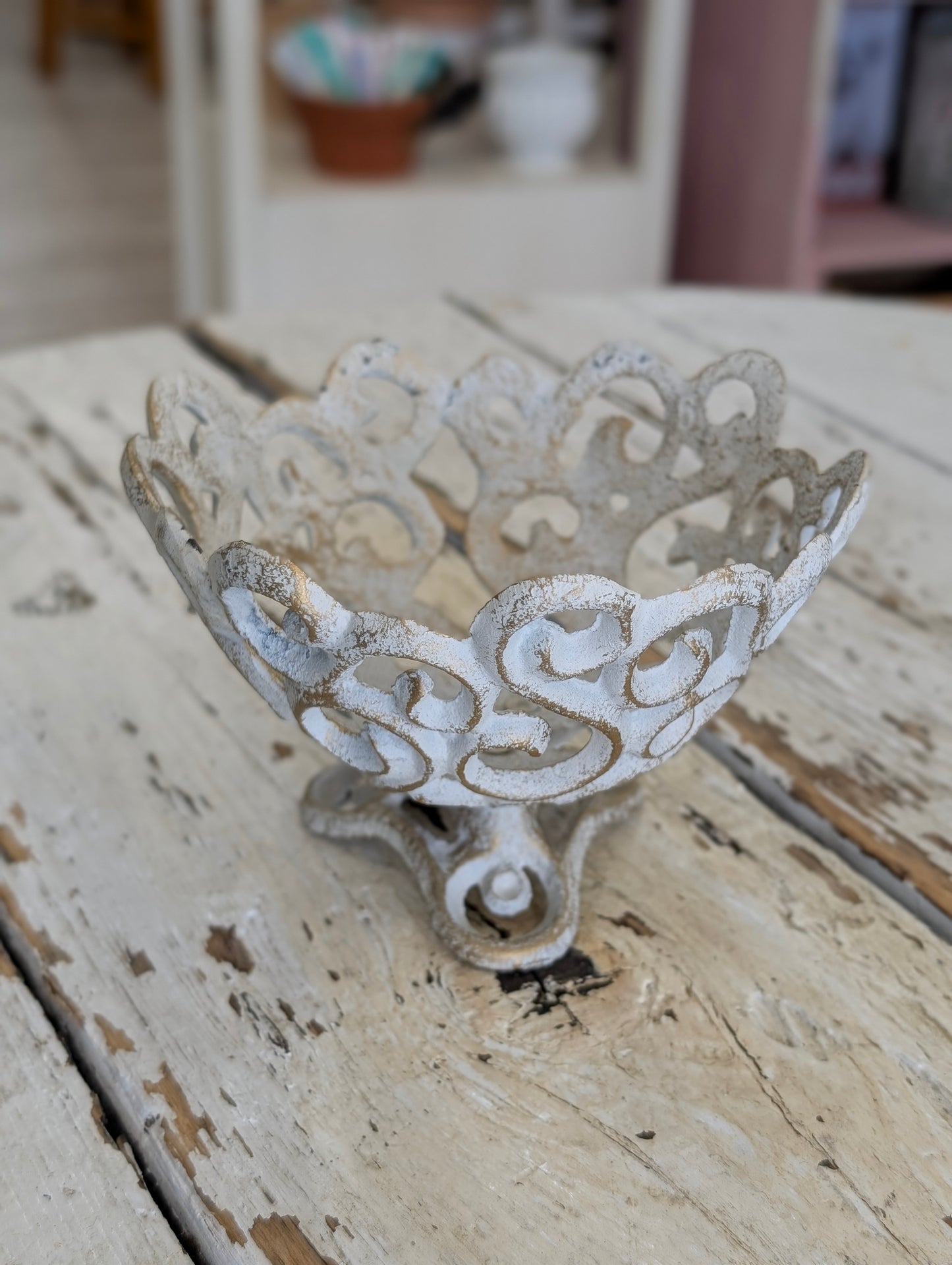 Small cast iron bowl