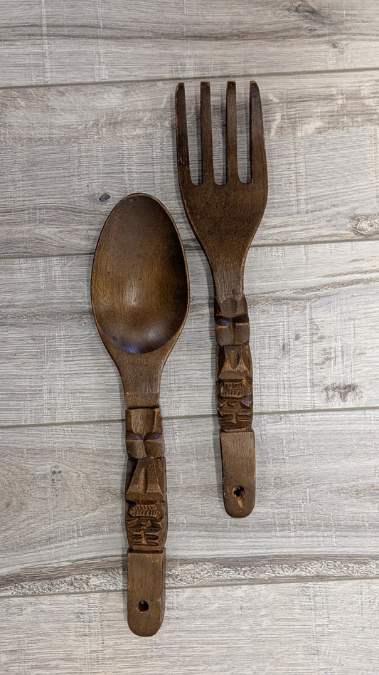 Tiki wooden utensil set