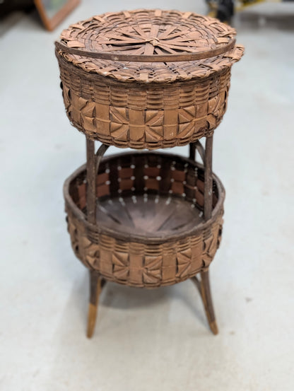 Whicher basket shelf