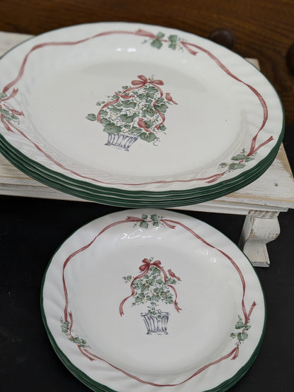 Callaway Ivy Set of plates 8 pc.