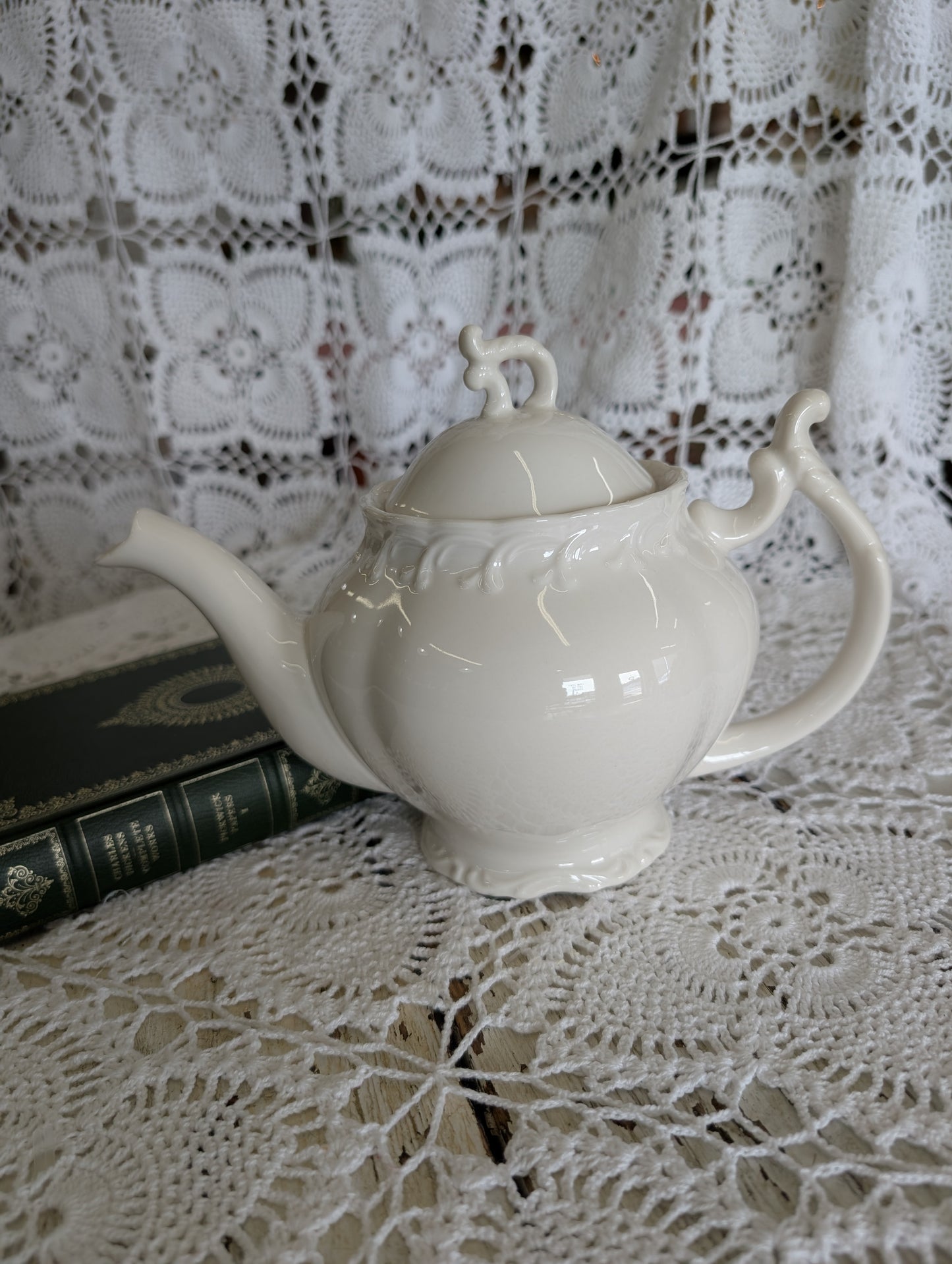 Peppertree ceramic teapot ornate
