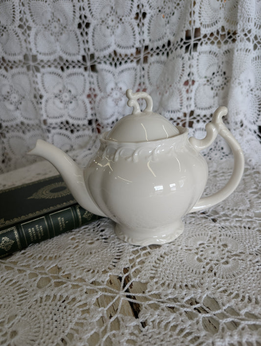 Peppertree ceramic teapot ornate
