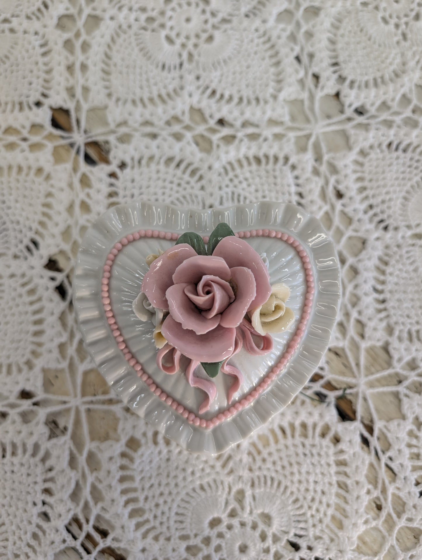 Heart ceramic container