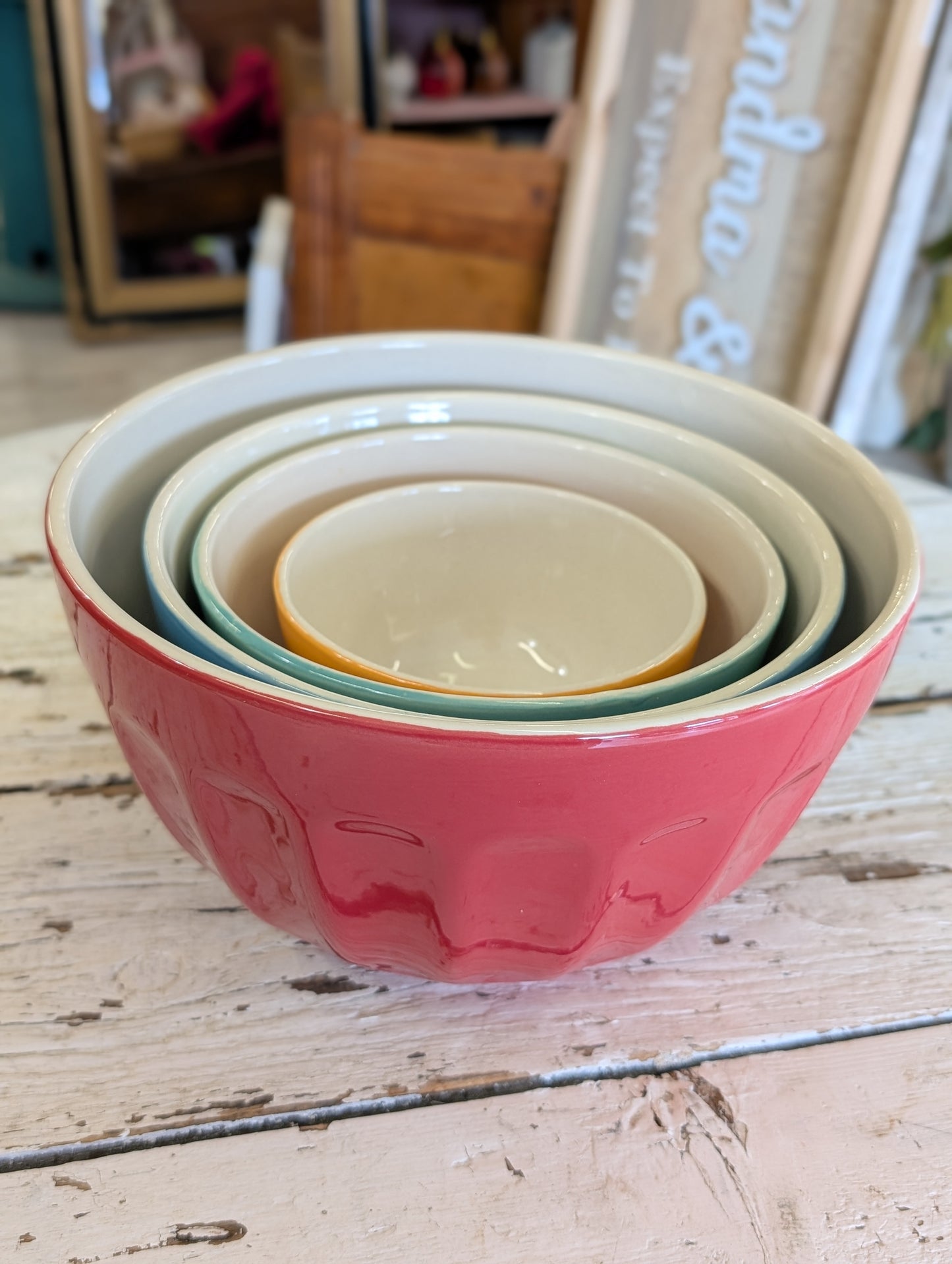 Set of 4 colourful bowls