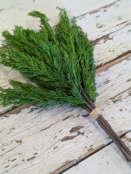 14" Fresh Touch Whispy Cedar Bundle