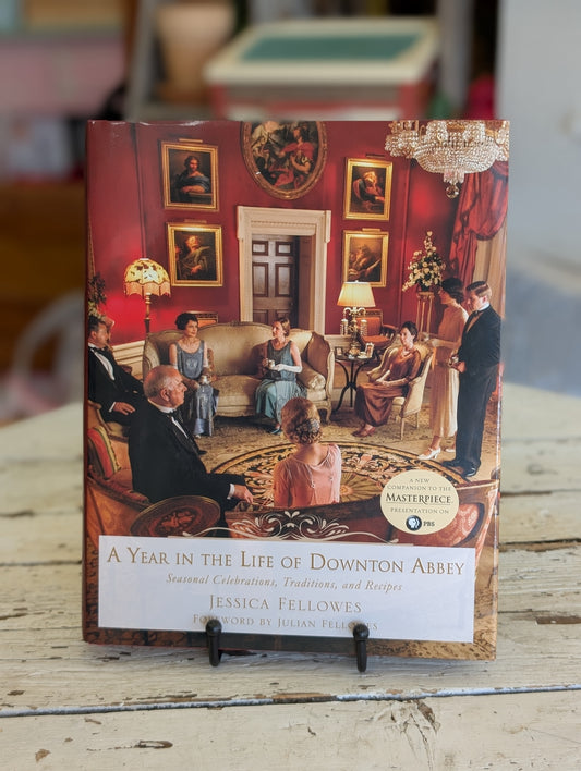 Downtown Abbey Book