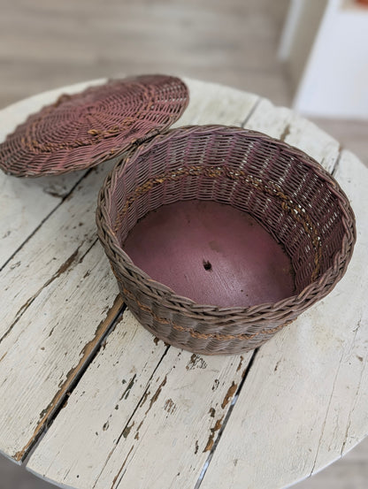 Wicker basket