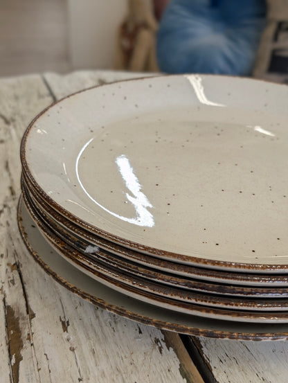 J&G Meakin Lifestyle dinnerware