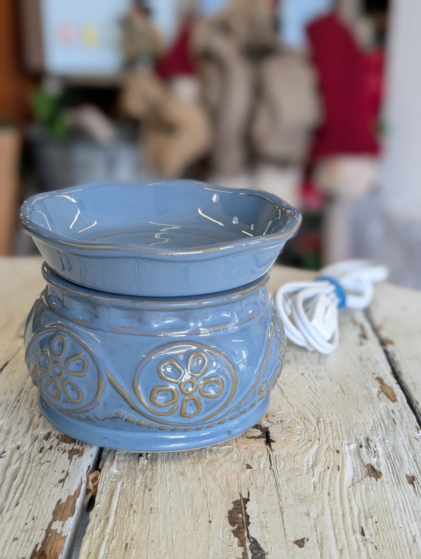 Ceramic wax melter