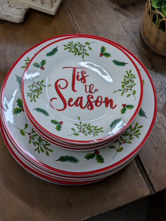 Set of 12 royal Norfolk holiday plates