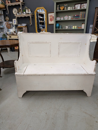 White distressed hall bench