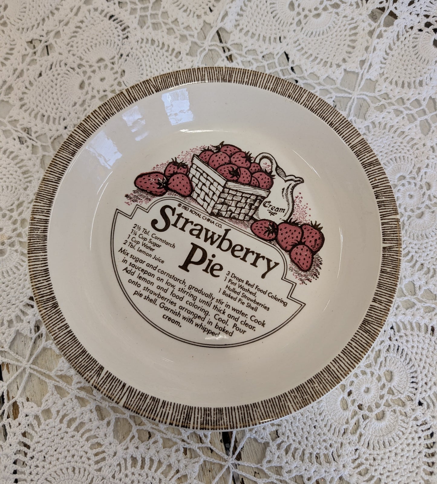 Strawberry pie plate