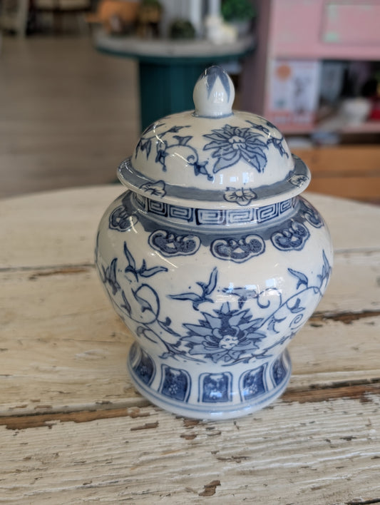 Ceramic ginger jar