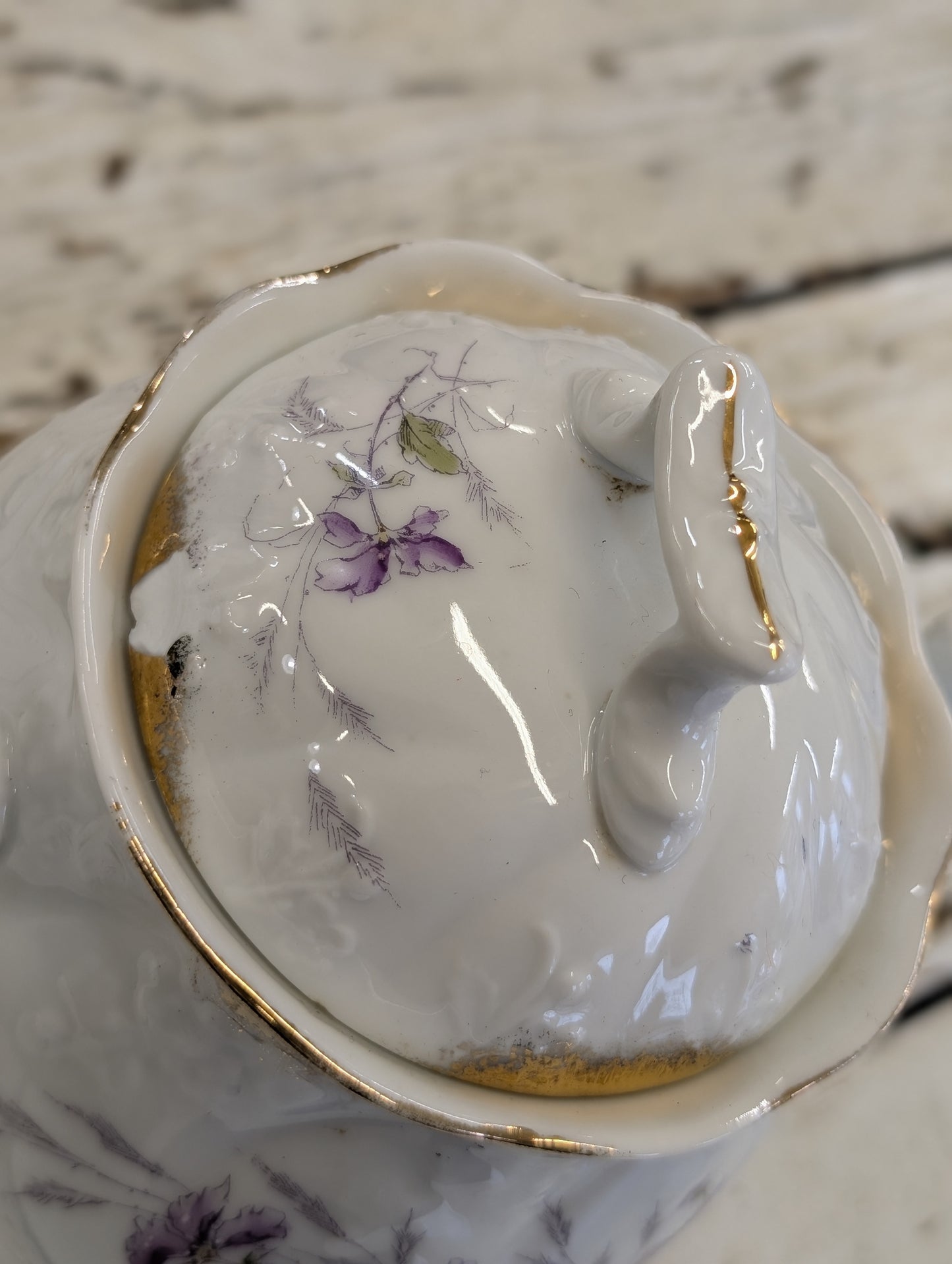 Purple flower Ceramic container