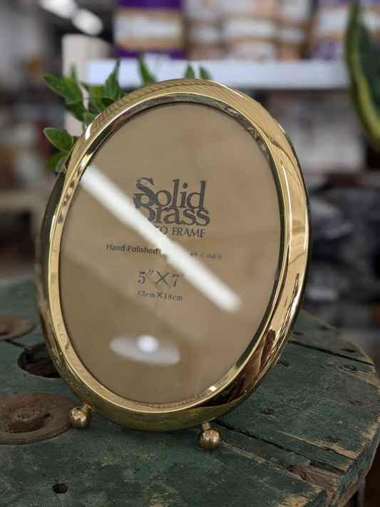 Solid Brass 5 x 7 oval frame