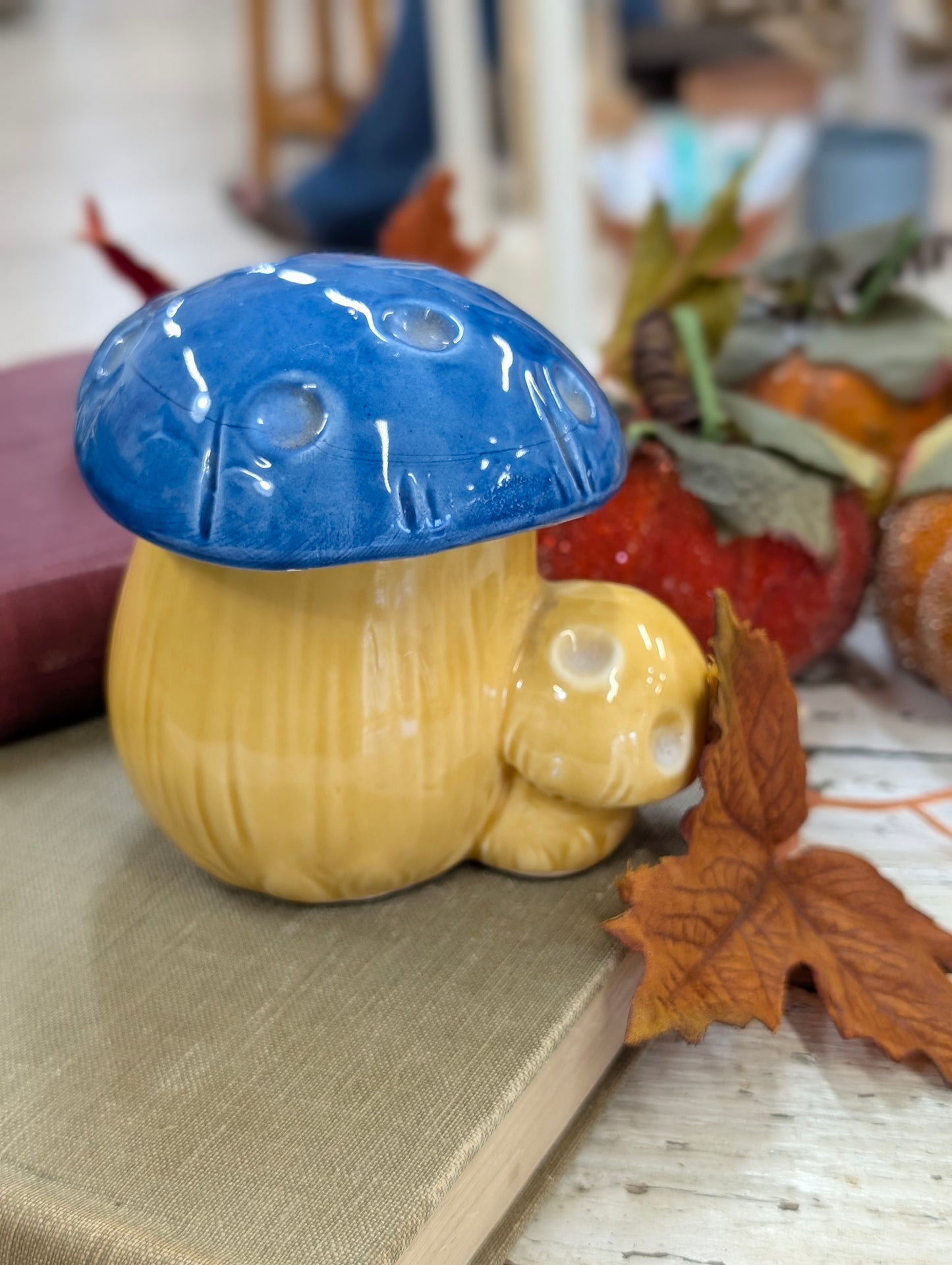 Small mushroom jam container