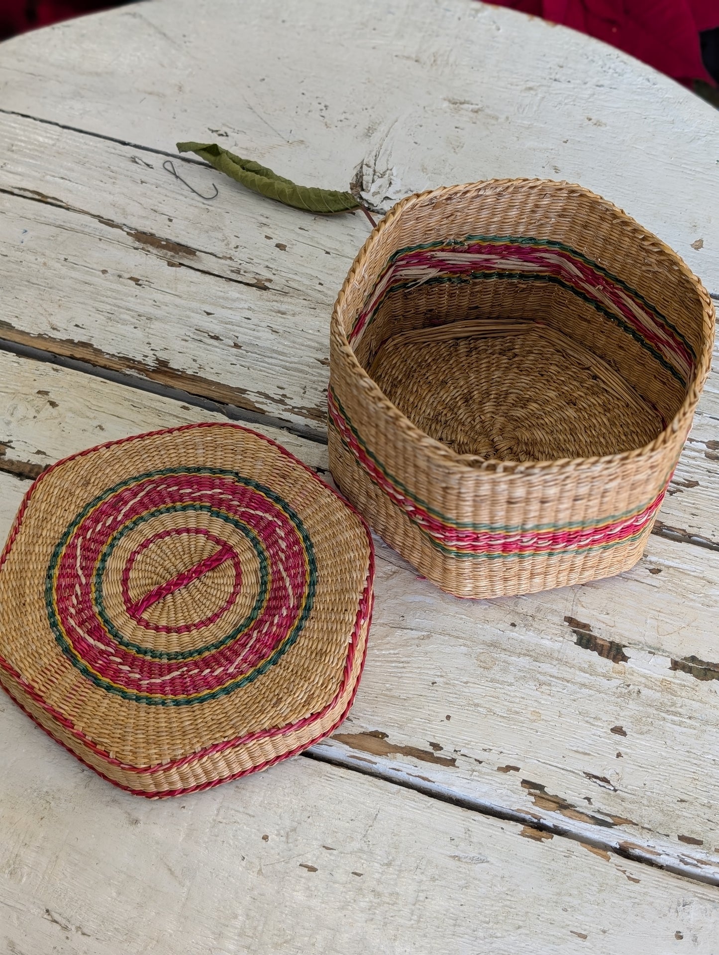 Basket with lid