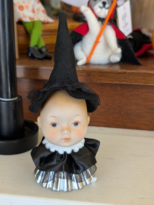 Mini baby witch