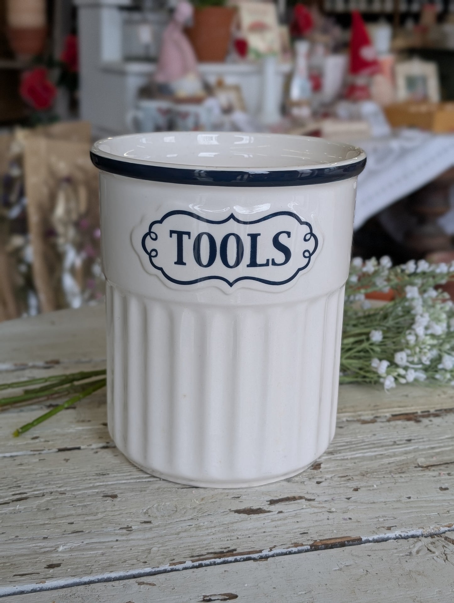 Kitchen tool container