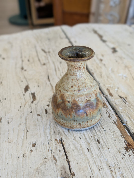 Mini bus vase