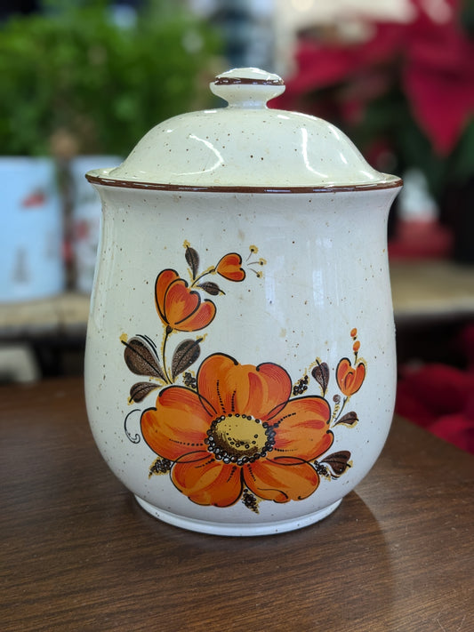 Valencia Poppy Canister