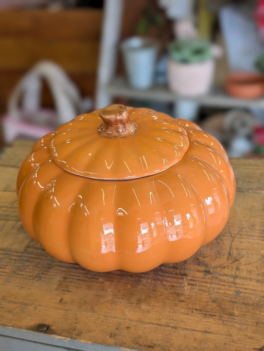 Small ceramic pumpkin