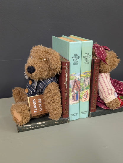 Bear bookends
