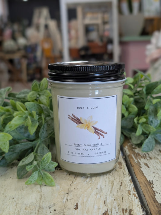 Butter cream vanilla candle