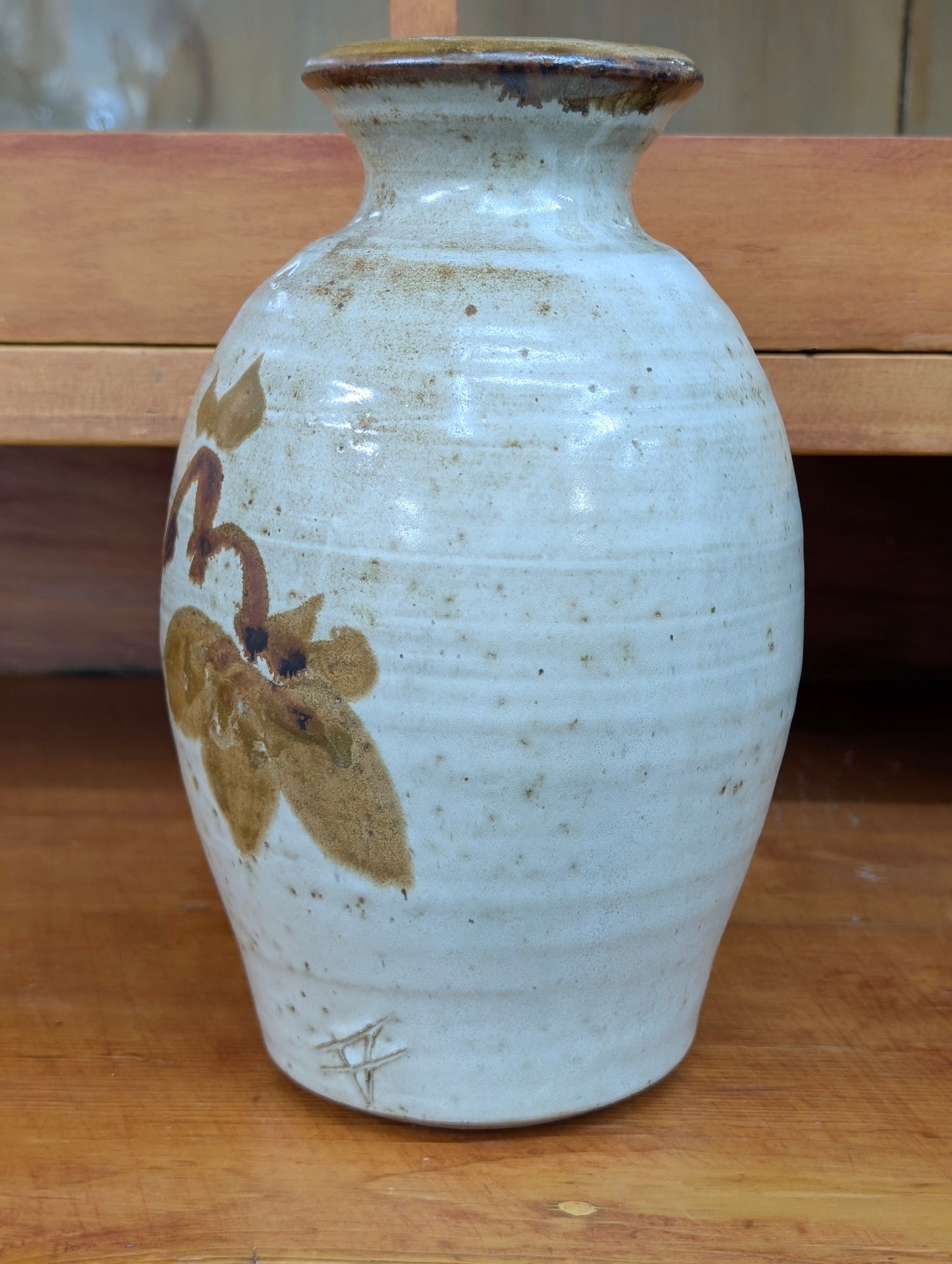 Pottery vase