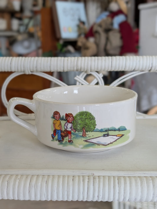 Campbell's soup bowl - picnic