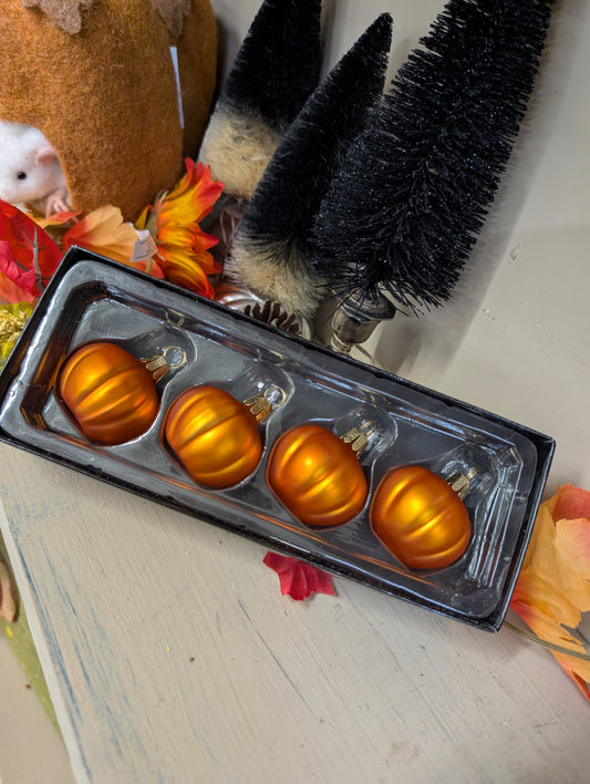 Set of 4 table card holders