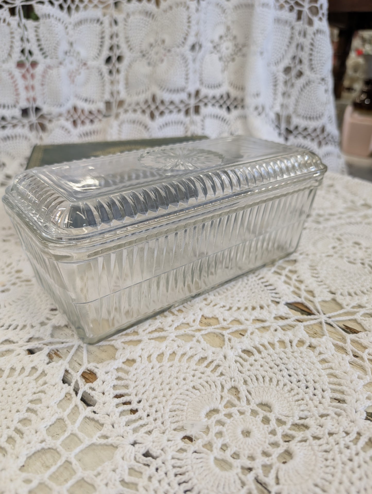 Federal Glass clear fluted refrigerator dish