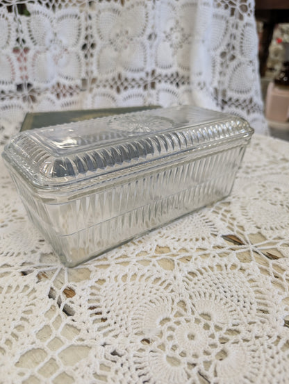 Federal Glass clear fluted refrigerator dish