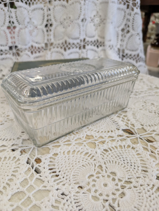 Federal Glass clear fluted refrigerator dish