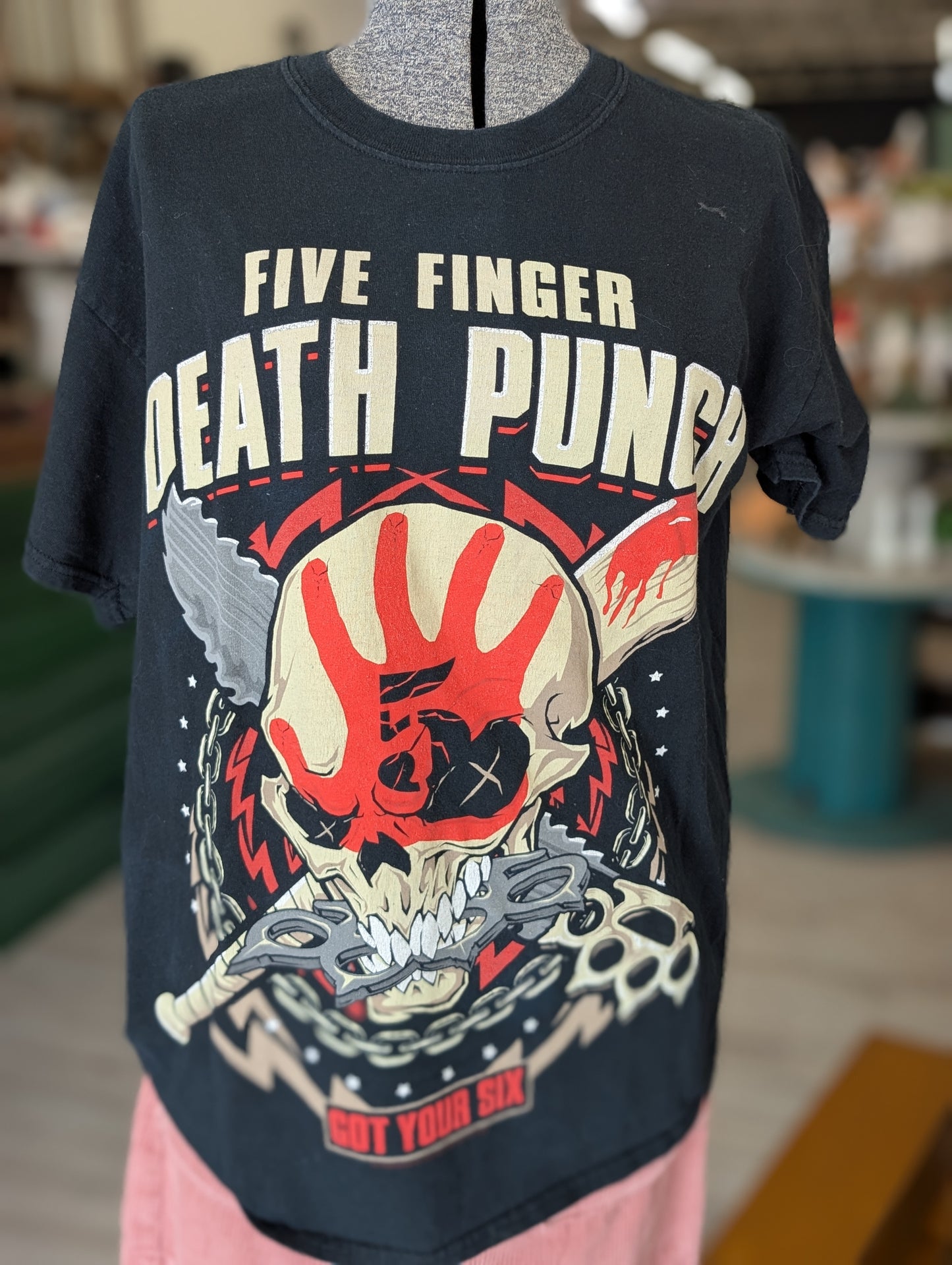 The five finger tee
