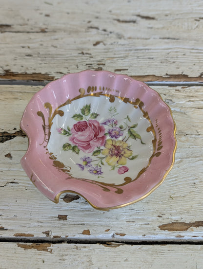 Shell catchall dish